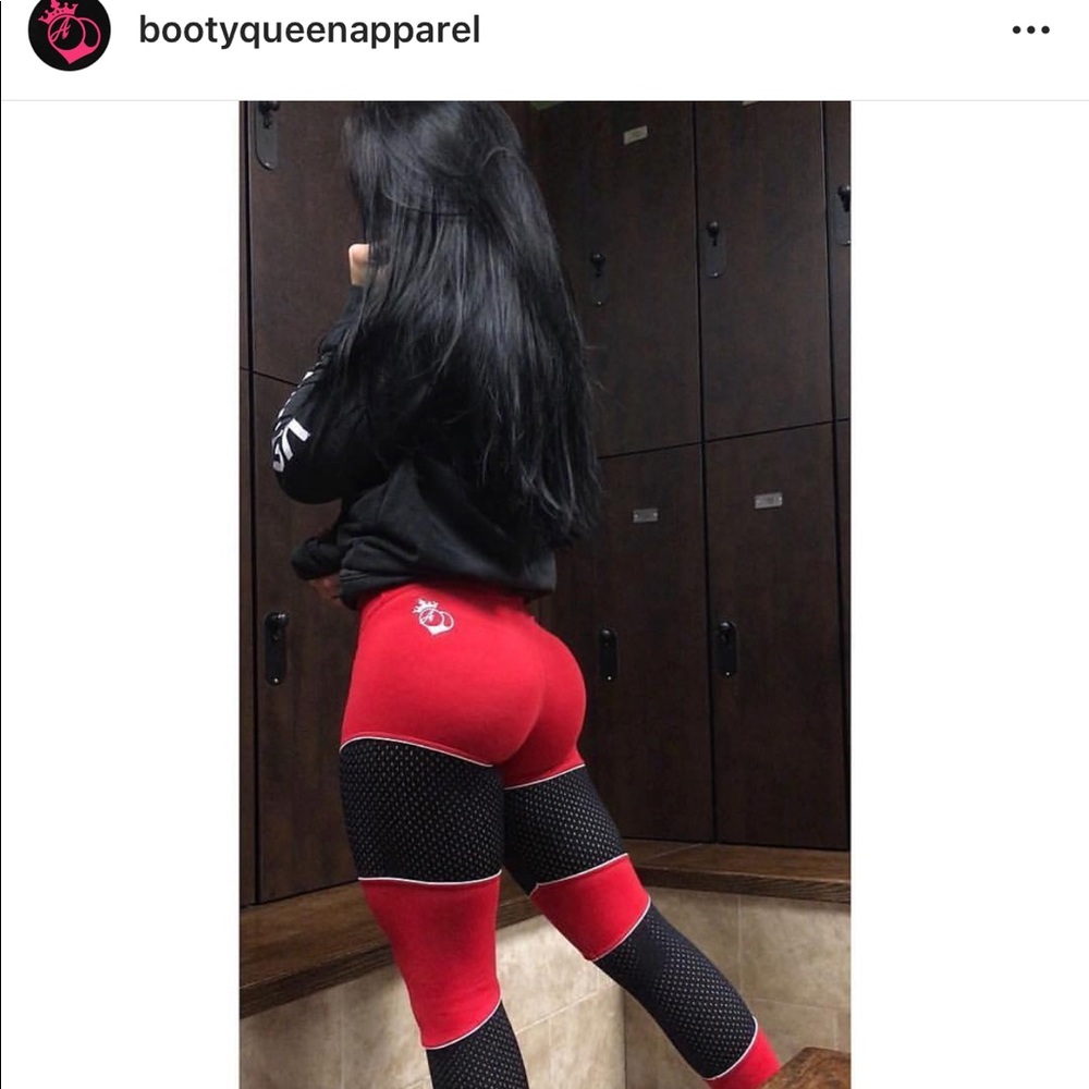 Bootyqueen apparel “Red velvet cakes” leggings